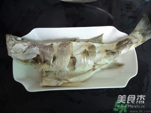 鱸魚蒸多長(zhǎng)時(shí)間？鱸魚怎么蒸？