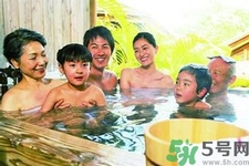小孩可以泡溫泉嗎？多大的小孩可以泡溫泉？