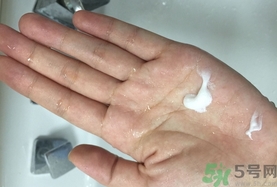 一葉子酪梨水乳多少錢(qián)?一葉子酪梨水乳專柜價(jià)格