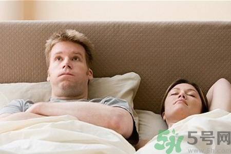 落枕晚上怎么睡覺好？落枕后怎么睡覺？