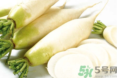 秋天吃白蘿卜好嗎？吃白蘿卜有什么好處和壞處？