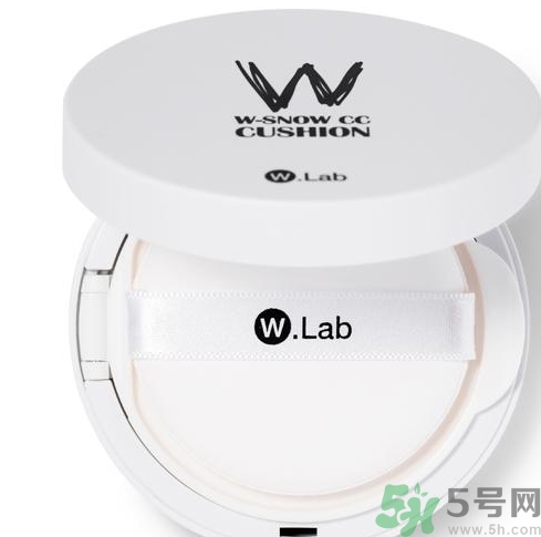 w.lab雪花氣墊黑色款怎么樣？w.lab雪花氣墊黑色和白色區(qū)別？