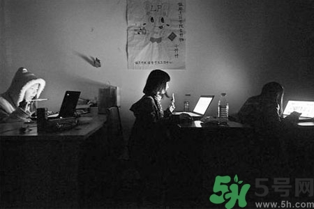 熬夜對(duì)青少年有什么影響？熬夜對(duì)青少年的危害是什么？