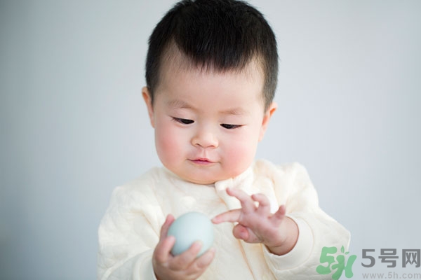 秋天寶寶上火怎么辦？寶寶秋季上火怎么辦？