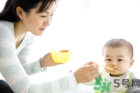寶寶不吃藥可以加在奶里面嗎？寶寶不吃藥怎么喂比較好？