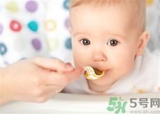 怎么判斷寶寶積食？寶寶積食吃什么食物好？