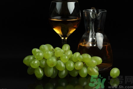 吃火鍋能喝紅酒嗎？吃火鍋適合喝什么紅酒？