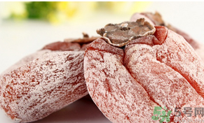 柿餅上的白霜是果肉里折出的什么糖？柿餅上的白霜是什么糖？