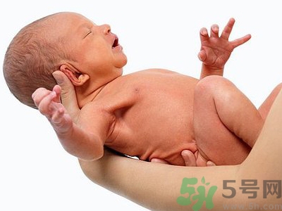 新生兒為什么那么丑？新生兒越丑越好嗎？