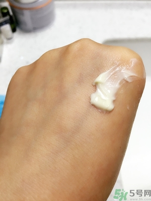 思親膚和自然樂園哪個(gè)好？skin food和自然樂園哪個(gè)好用？
