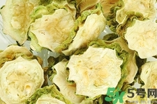 新鮮苦瓜片和干苦瓜片泡水哪個(gè)好？苦瓜片泡水喝的功效