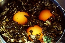 艾葉煮雞蛋有什么作用？痛經(jīng)能吃艾葉煮雞蛋嗎？