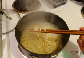 辛拉面是哪個(gè)國家的？辛拉面怎么煮好吃？
