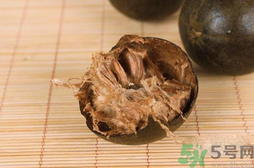 羅漢果發(fā)霉了可以泡茶嗎？喝了發(fā)霉的羅漢果茶會怎樣？