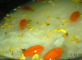 新鮮桂花可以煮粥嗎？桂花可以煮粥嗎？