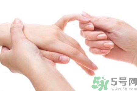擦護(hù)手霜能預(yù)防凍瘡嗎？手長(zhǎng)凍瘡擦什么護(hù)手霜比較好？