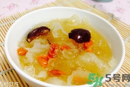 冬天喝什么湯？冬天喝什么湯能暖身體？