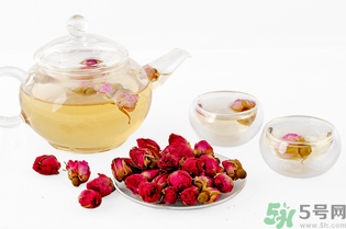 桂花茶和玫瑰花能一塊泡水喝嗎？桂花和玫瑰花一起喝有什么功效？