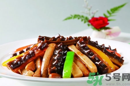 新鮮海參怎么吃最有營(yíng)養(yǎng)？新鮮海參生吃最有營(yíng)養(yǎng)嗎？