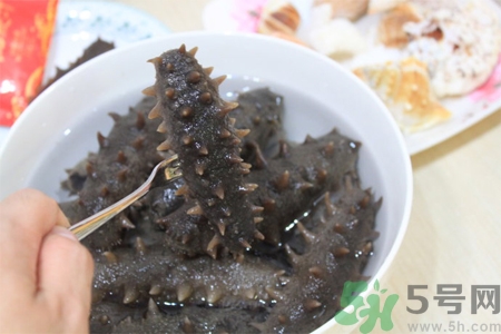 新鮮海參能生吃嗎？新鮮海參是生吃好還是熟吃好？