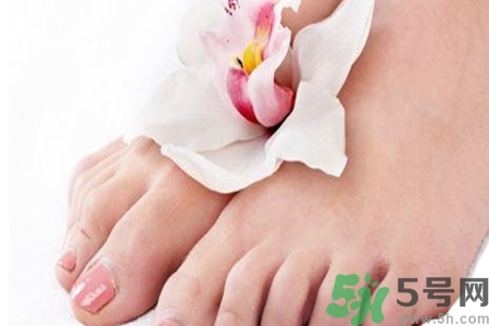 腳趾甲長到肉里怎么辦？腳趾甲長到肉里是什么原因？