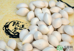 白果發(fā)霉了還能吃嗎？白果發(fā)霉了怎么處理？