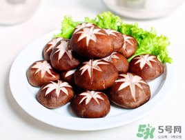 干香菇和鮮香菇的區(qū)別？干香菇和鮮香菇哪個(gè)好？
