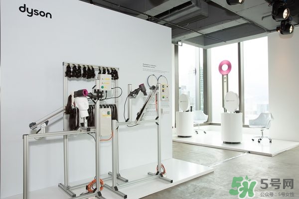 dyson吹風(fēng)機(jī)怎么用？戴森吹風(fēng)機(jī)使用方法