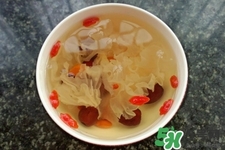 喝銀耳紅棗湯對(duì)身體好嗎？長期吃銀耳紅棗湯有什么好處？