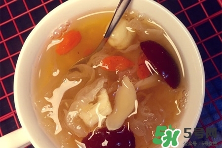 喝銀耳紅棗湯對(duì)身體好嗎？長期吃銀耳紅棗湯有什么好處？