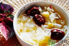 喝銀耳紅棗湯會(huì)上火嗎？上火能喝銀耳紅棗湯嗎？
