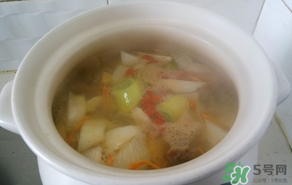 雞肉可以和白蘿卜一起燉湯嗎？雞肉和白蘿卜能一起吃嗎？