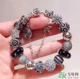 潘多拉的手鐲怎么打開？潘多拉的手鐲怎么帶？