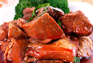 吃完牛肉可以吃柿子嗎？牛肉和柿子能一起吃嗎？