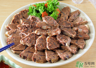 熟牛肉放冰箱里能保鮮多久？熟牛肉冷凍可以放多久？