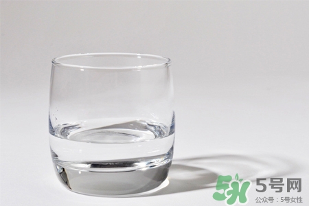 喝白酒能解牙痛嗎？牙痛能喝白酒嗎？