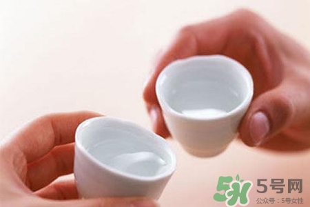 喝白酒能喝出白血病嗎？白血病人能喝酒嗎？