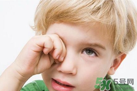 孩子為什么老眨眼睛？孩子總眨眼睛怎么回事？