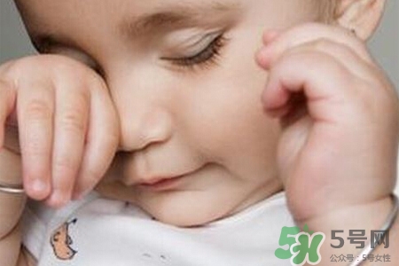 孩子為什么老眨眼睛？孩子總眨眼睛怎么回事？