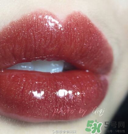 露華濃唇釉055價(jià)位 露華濃055多少錢(qián)？