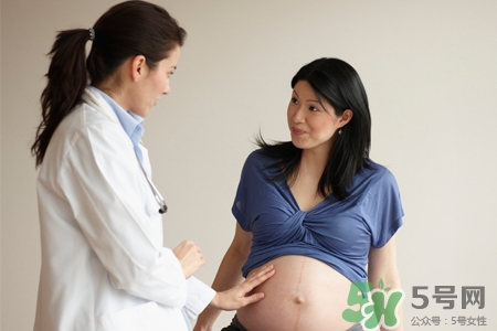 生孩子下面要剃陰毛嗎？分娩時需要剃毛嗎？