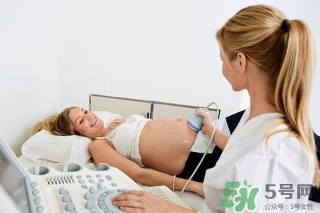 生孩子下面要剃陰毛嗎？分娩時需要剃毛嗎？
