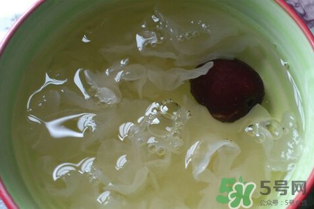 喝銀耳湯能補(bǔ)充膠原蛋白嗎？補(bǔ)充膠原蛋白的食物有哪些？