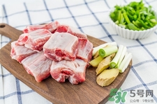 冬天沒有冰箱肉可以放幾天？生肉沒有冰箱怎么保存？