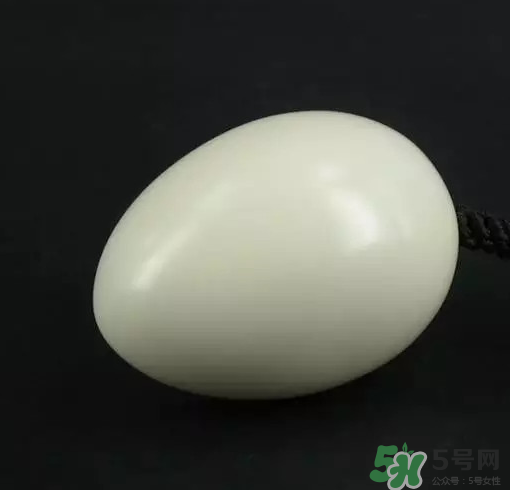 熟雞蛋滾臉有什么好處？熟雞蛋滾臉能吸毒素嗎？