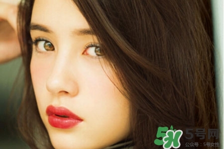冬天適合什么顏色的口紅？冬天涂什么顏色口紅好看？