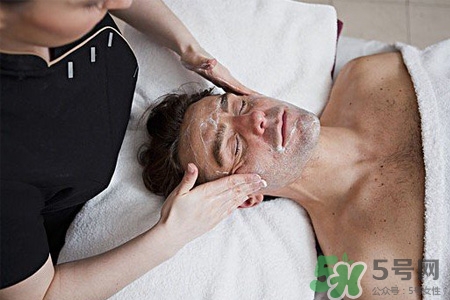 男士冬天用什么護膚品好？冬季必備絕對好用的男士護膚品