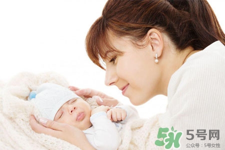 產(chǎn)婦可以用暖寶寶嗎？產(chǎn)婦能用暖宮貼嗎？