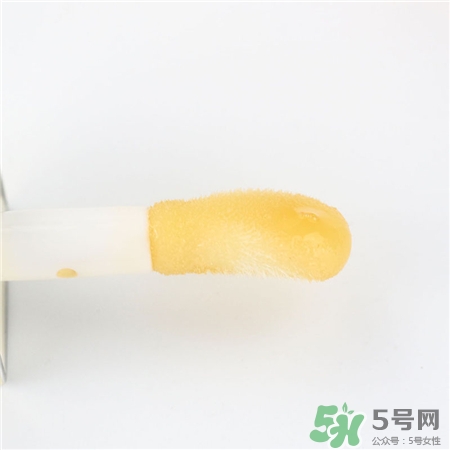 嬌韻詩(shī)唇油多少錢(qián)?嬌韻詩(shī)唇油專柜價(jià)格