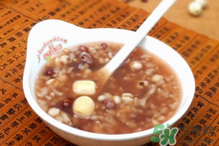 冬天可以喝紅豆薏米粥嗎？冬天喝紅豆薏米粥好嗎？